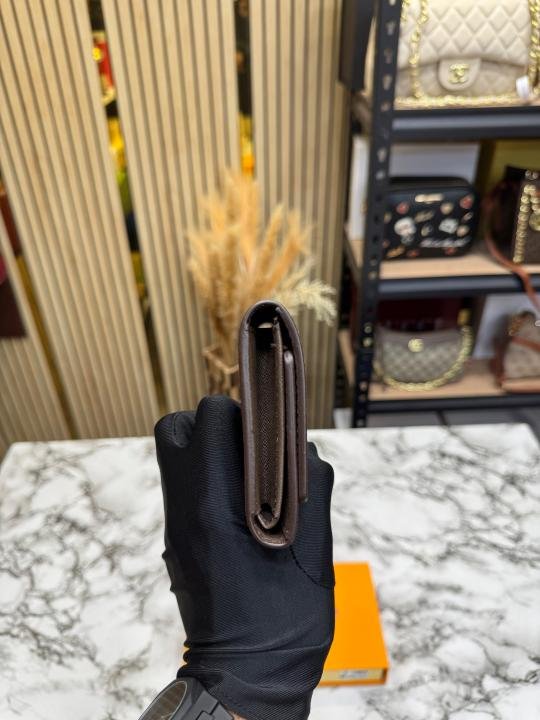 Buy Louis Vuitton Flap Checks Tri-fold Wallet Premium Quality With Box Online in India - Bootery - Image 3