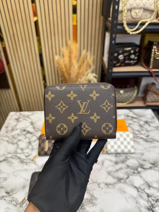 Buy Louis Vuitton Classic Monogram Compact Zip Wallet Online in India - Style 2 - Bootery - Image 3
