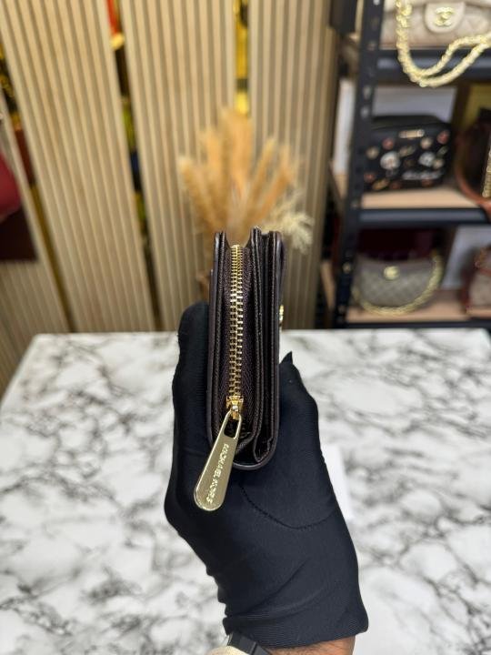 Michael Kors MK Logo Compact Snap Closer Long Wallet With Box - Best Price Online - Bootery - Image 3