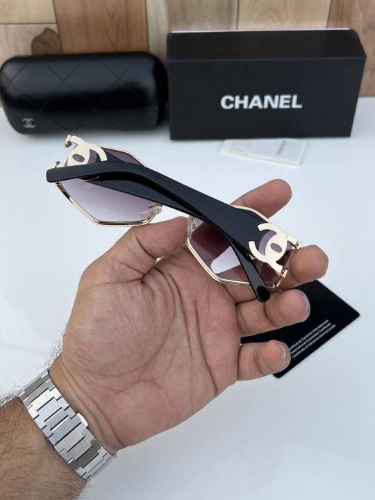 Chanel 98121 Gold Black Shaded Sunglasses Price in India - Buy at Bootery - Image 4