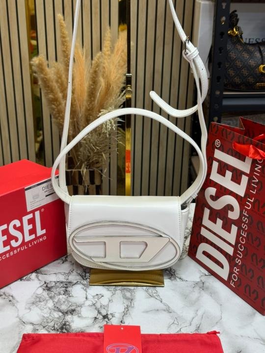 Diesel 1dr Shoulder Bag Premium Quality With Box And Dust Bag Including Carry Bag - Best Price Online - Bootery - Image 4