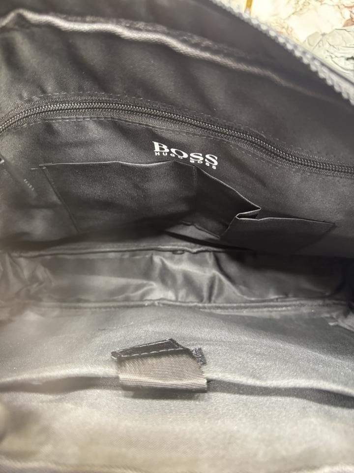 Boss Hugo Bos S Laptop Bag With Sling Tag Dust Bag Premium Quality Product Price in India - Buy at Bootery - Image 3
